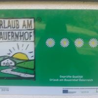 H&uuml;gelland
